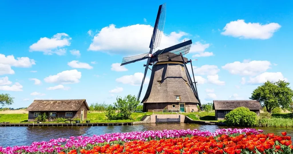 Exploring the Best Tourist Attractions in the Netherlands 1024x538 1
